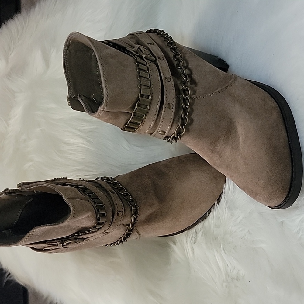 Jus Fab Studs and Chains Ankle Western Style Rodeo Boot Size 7